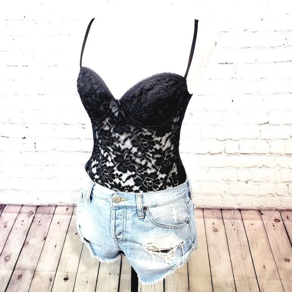 Victoria's secret True vintage made USA lace golden y2k style Size Extra Small - Picture 3 of 16